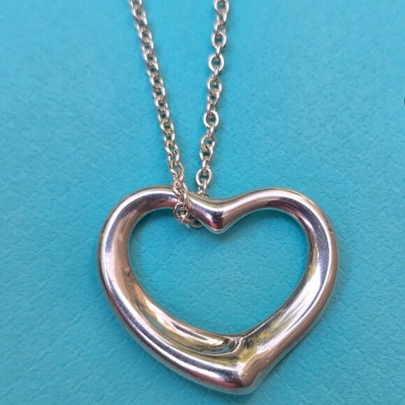 Tiffany & Open Heart Pendant. 22mm on 16" Chain - Picture 1 of 4